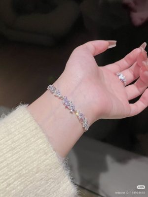 Ý Nghĩa Trang Sức Bạc